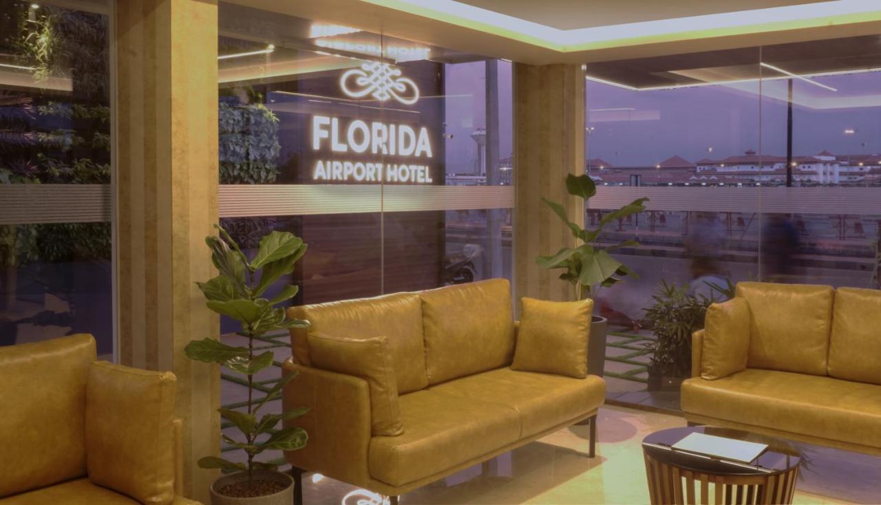 Florida Airport Hotel Kochi Недумбассері Екстер'єр фото